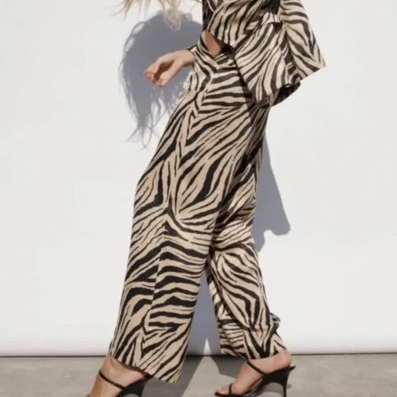 Zara Zebra print cargo pants size large - Picture 1 of 4